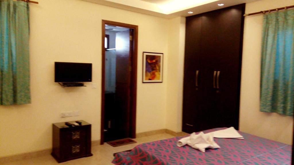 ניו דלהי Woodpecker Service Apartments - Green Park מראה חיצוני תמונה
